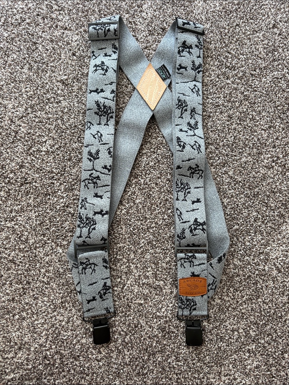 Arcade Gray and Black Tree-Patterned Men's Suspenders